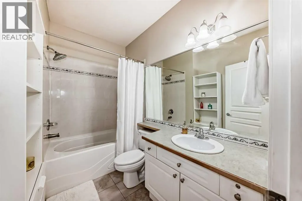 1113, 1113 Lake Fraser Court SE