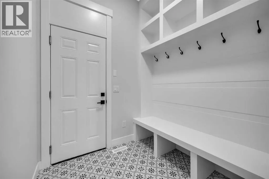 203 KINNIBURGH Place