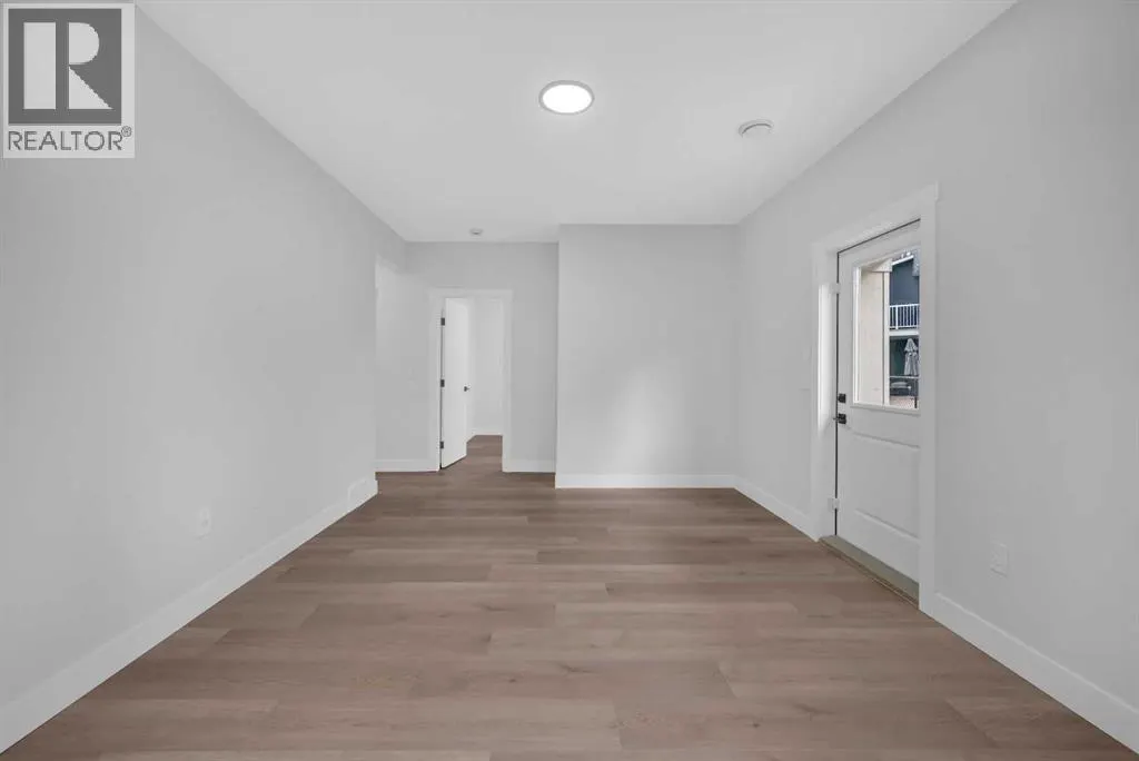 327 Kinniburgh Place