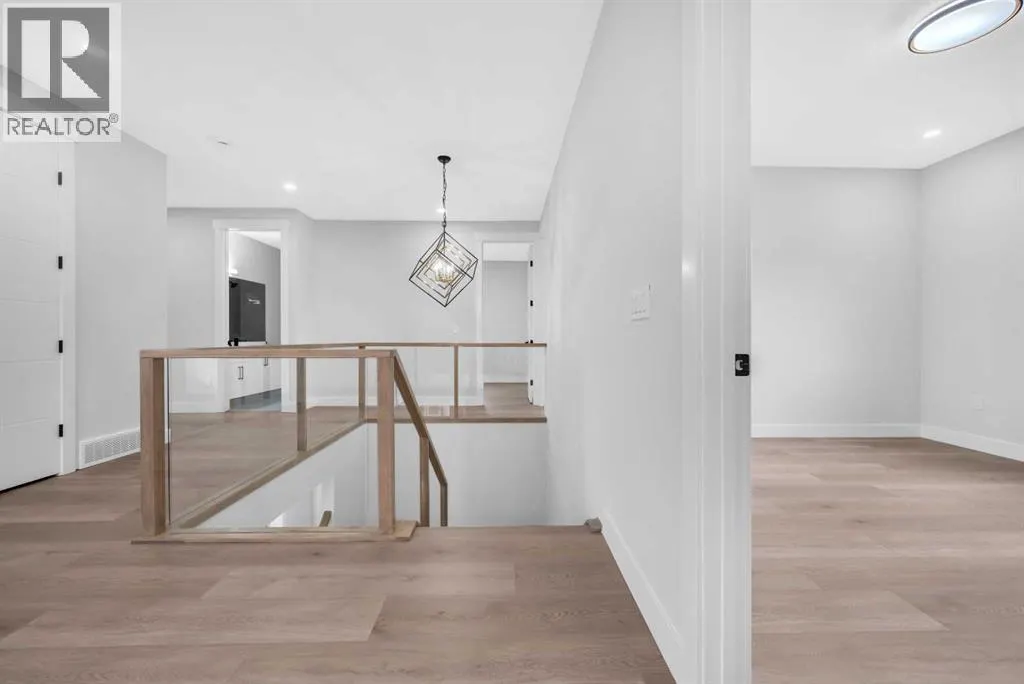 327 Kinniburgh Place