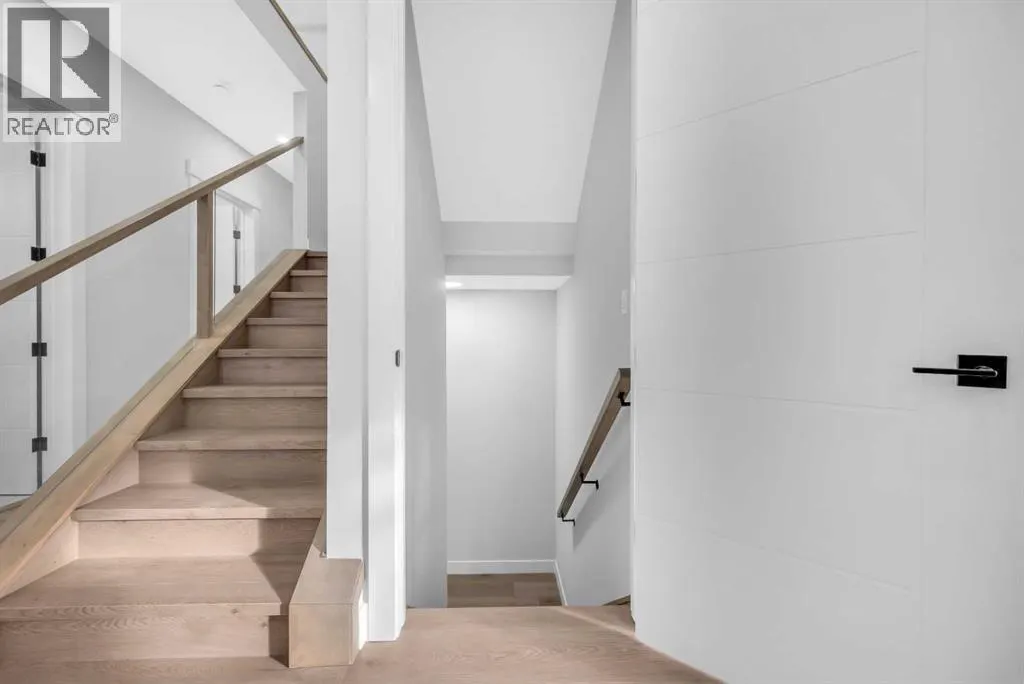 327 Kinniburgh Place