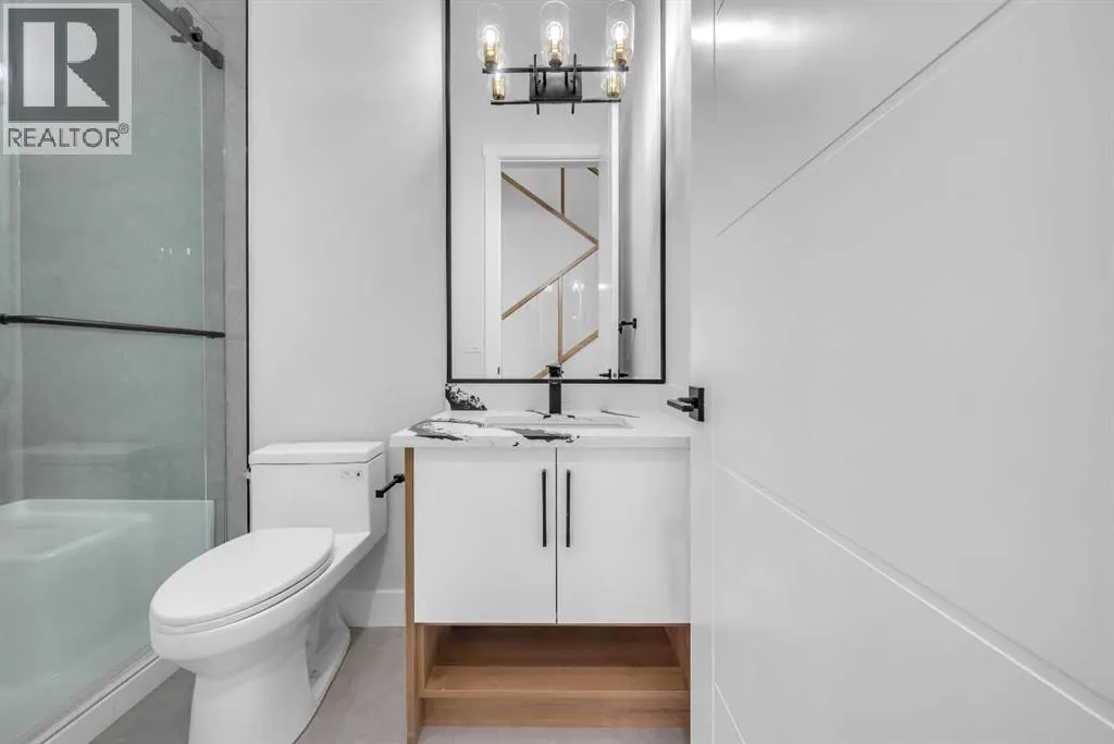 327 Kinniburgh Place