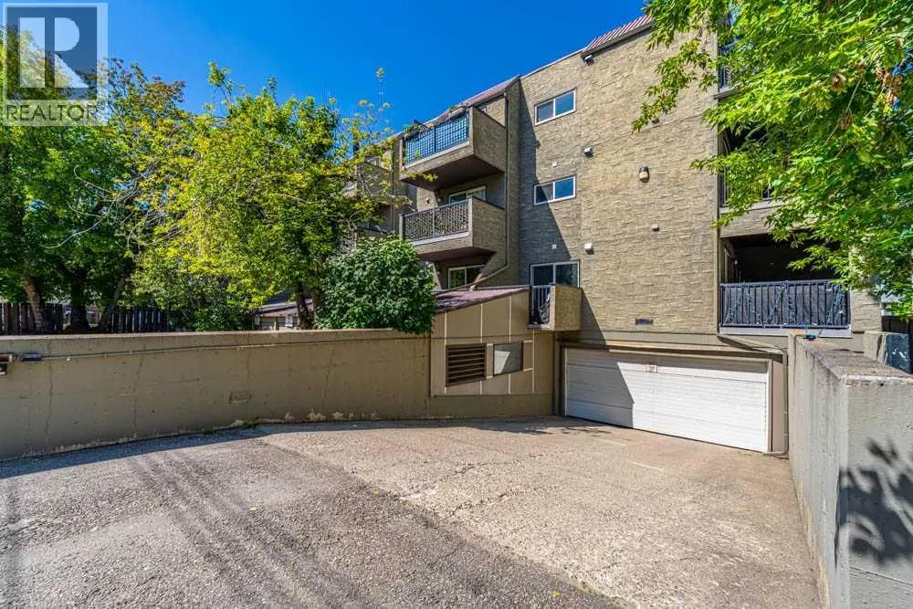 202, 333 5 Avenue NE