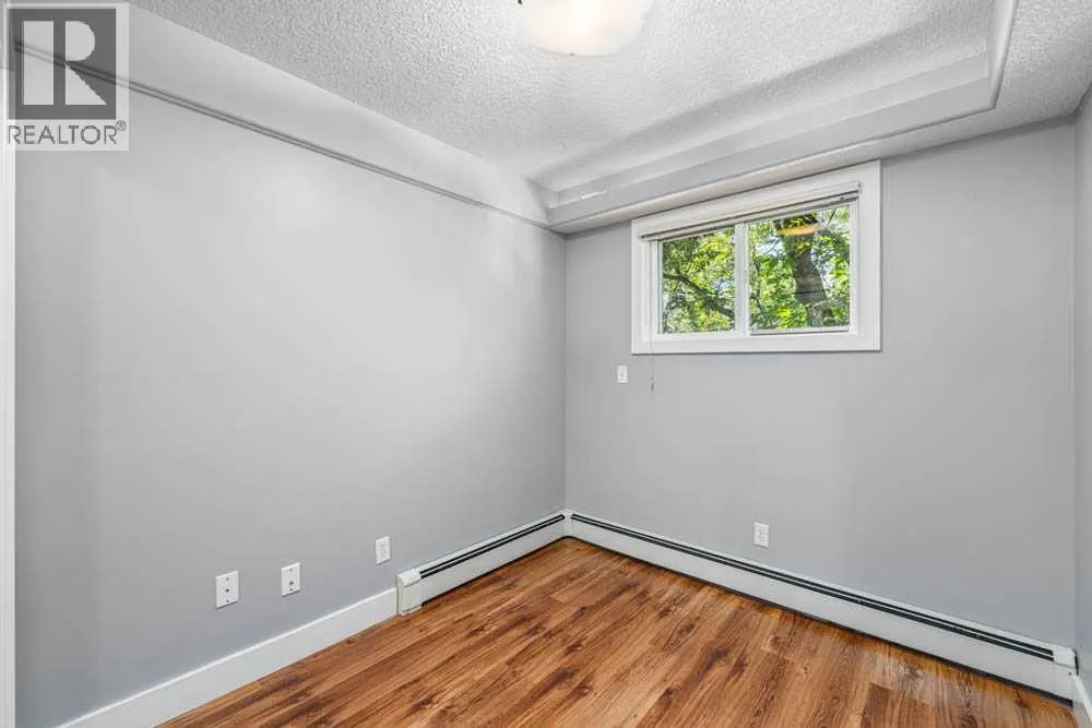 202, 333 5 Avenue NE