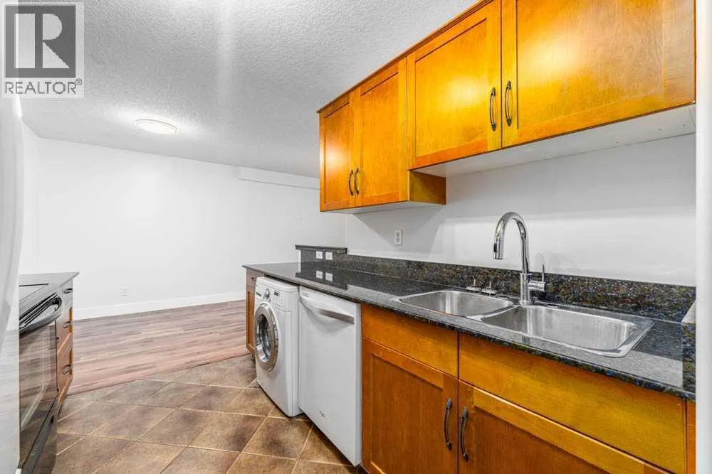 202, 333 5 Avenue NE