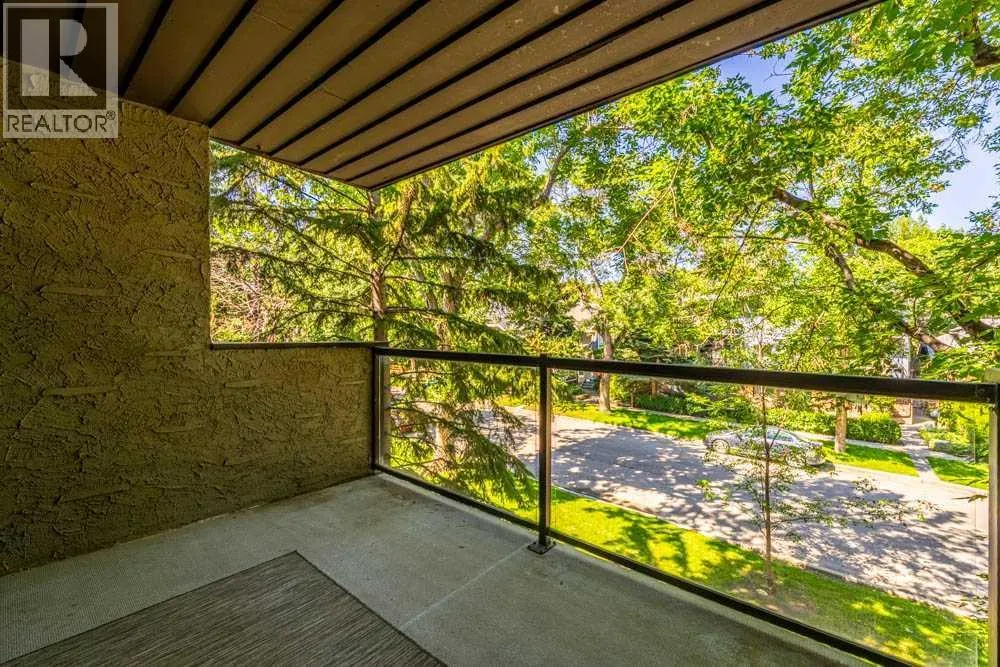 202, 333 5 Avenue NE