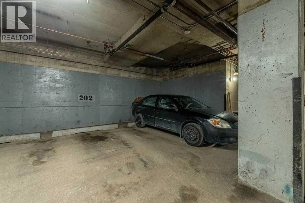 202, 333 5 Avenue NE