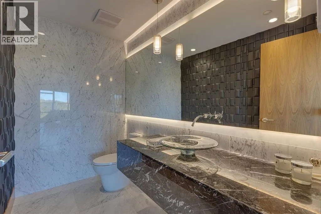 412, 738 1 Avenue SW