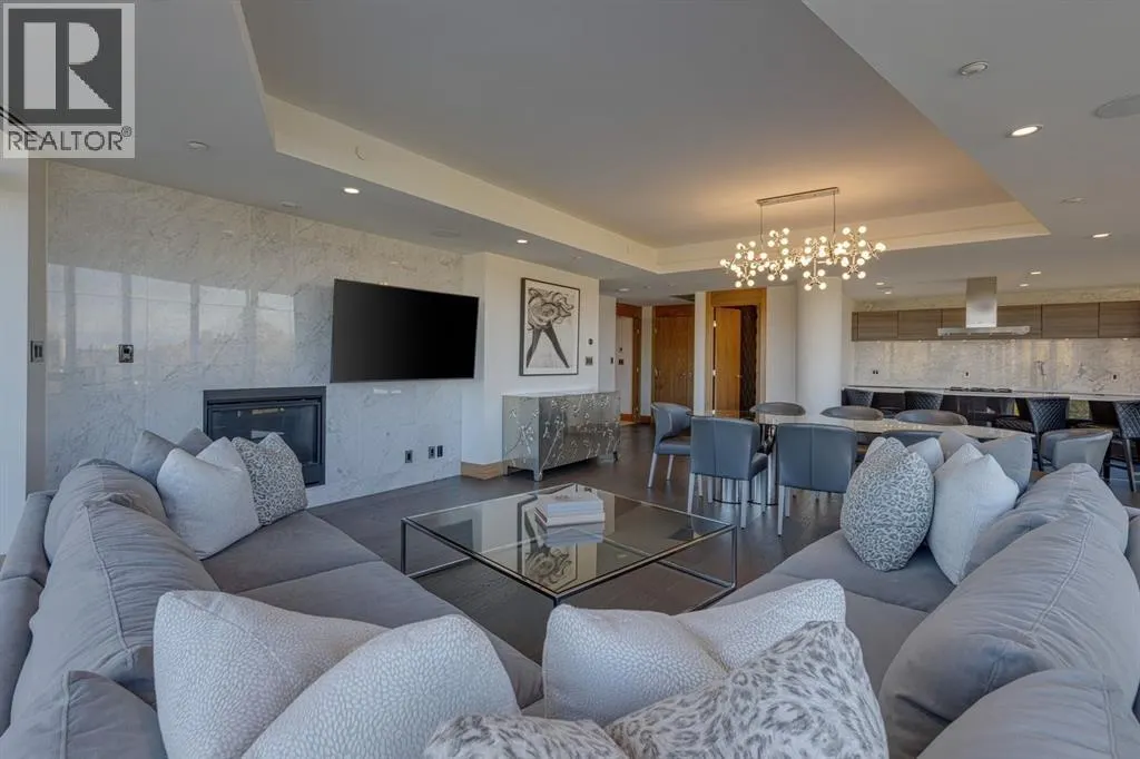 412, 738 1 Avenue SW