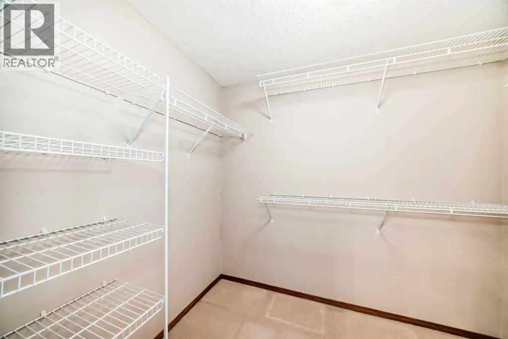 237, 15 Everstone Drive SW