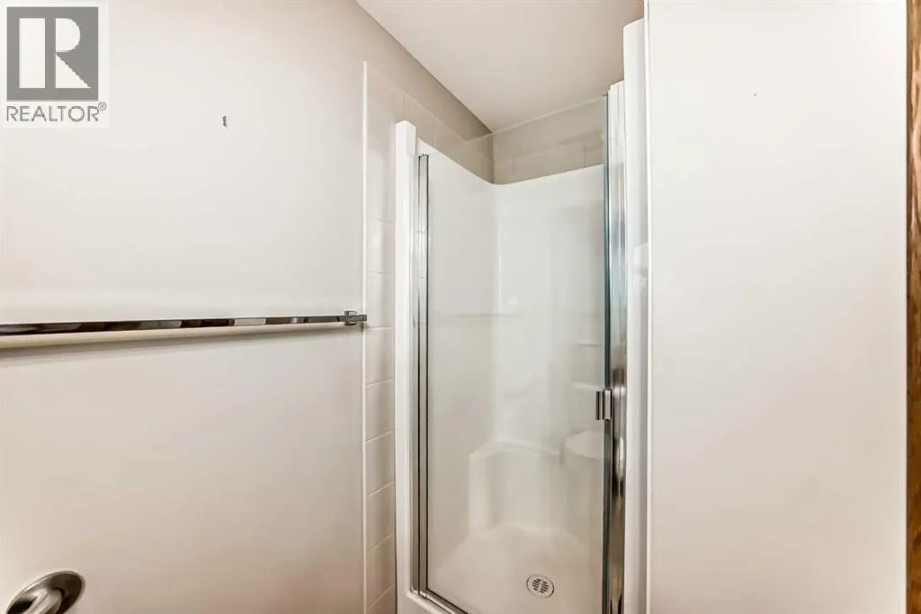 237, 15 Everstone Drive SW