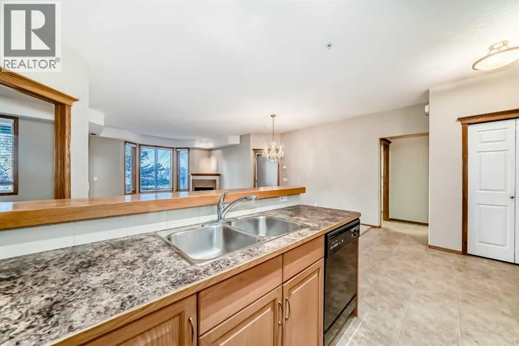 237, 15 Everstone Drive SW