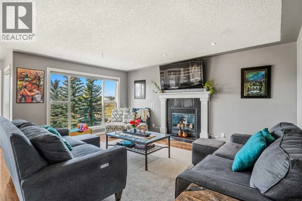 216 Stonegate Place NW