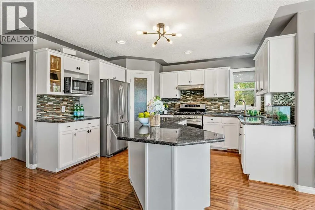 216 Stonegate Place NW