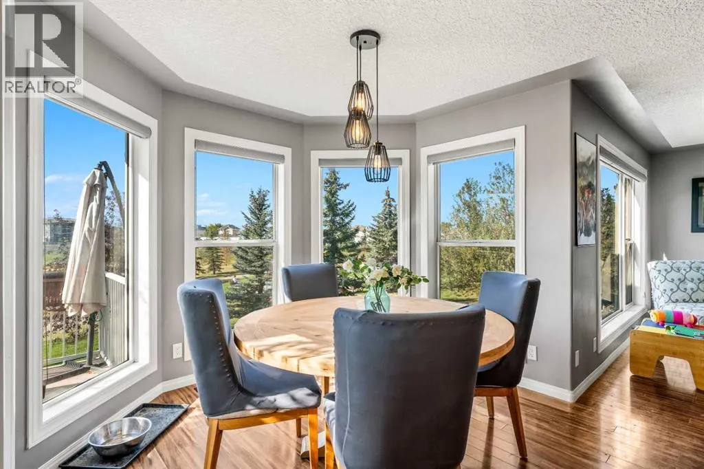 216 Stonegate Place NW