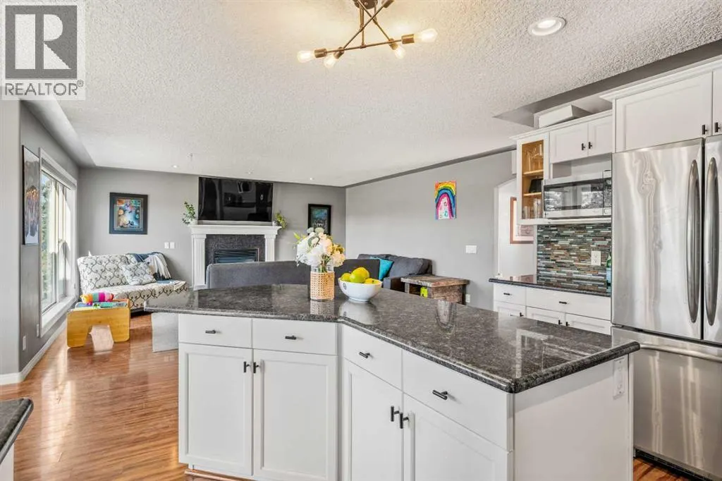 216 Stonegate Place NW