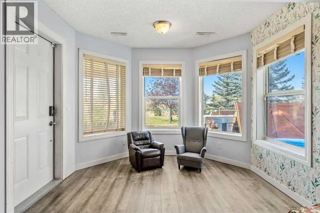 216 Stonegate Place NW