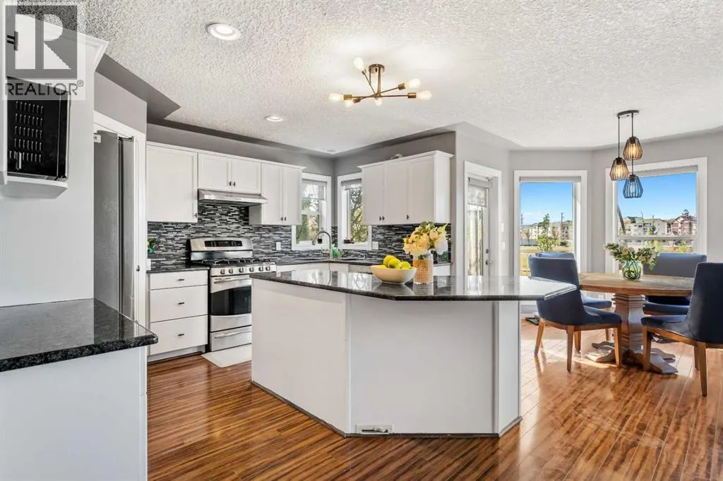 216 Stonegate Place NW