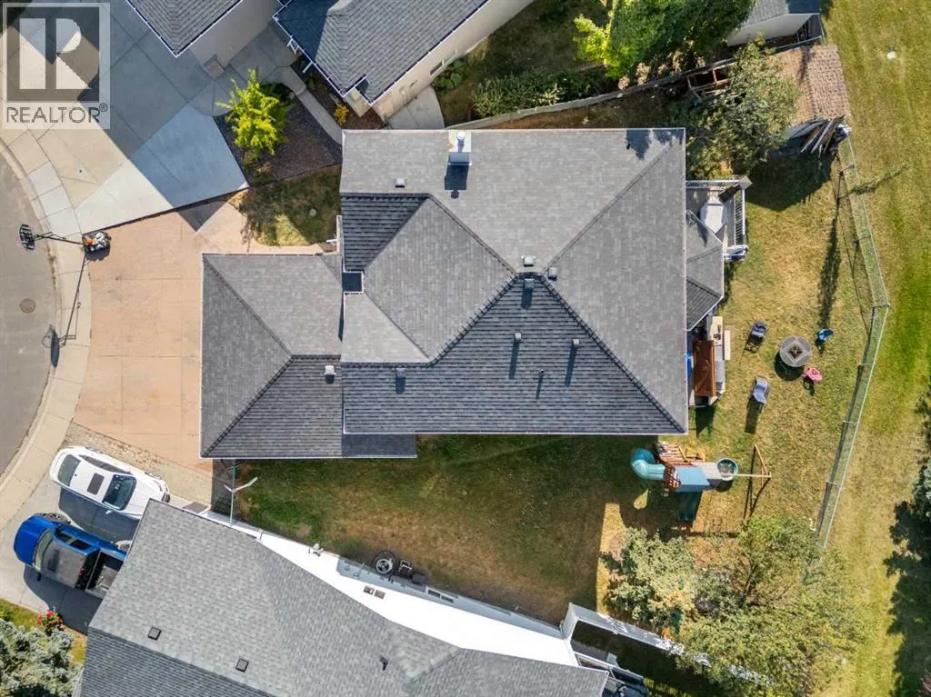 216 Stonegate Place NW