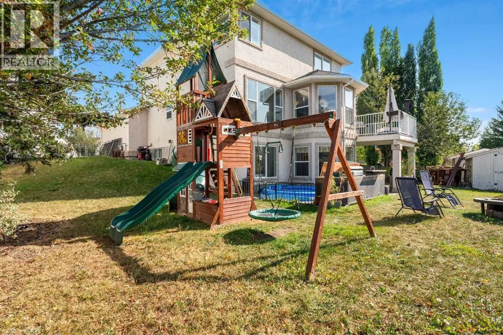 216 Stonegate Place NW