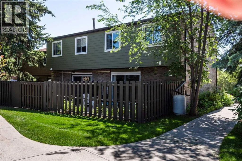 17, 210 86 Avenue SE