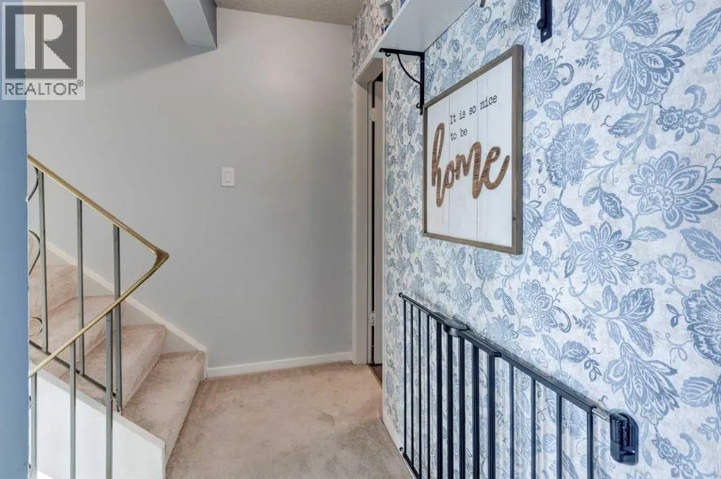 17, 210 86 Avenue SE