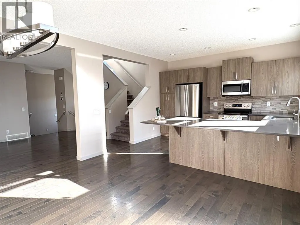 66 Evanscrest Terrace NW