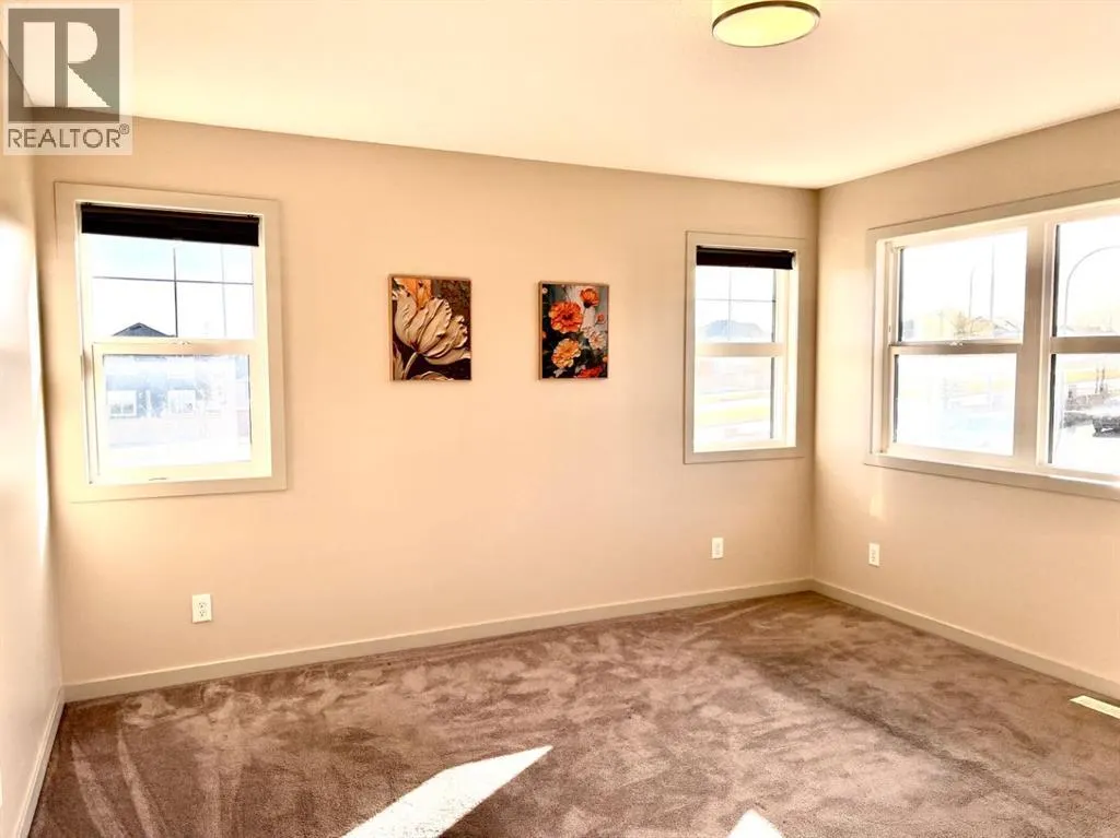 66 Evanscrest Terrace NW