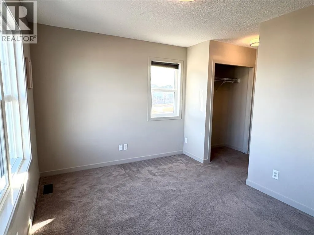 66 Evanscrest Terrace NW