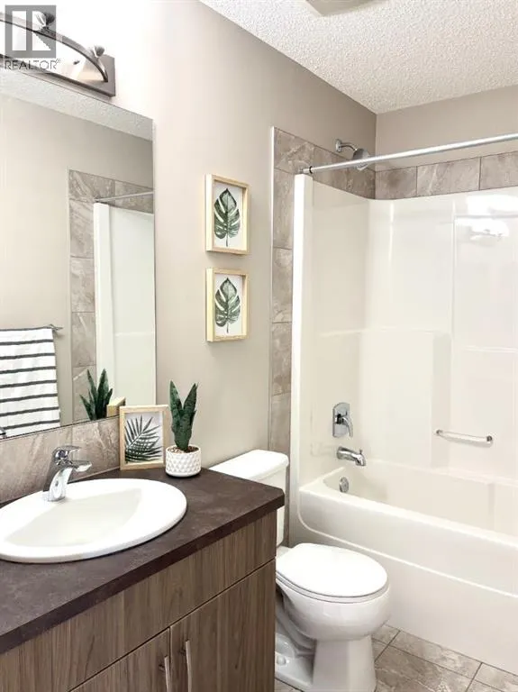 66 Evanscrest Terrace NW