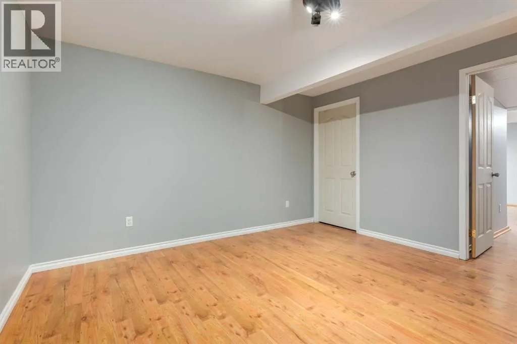 5, 135 Bow Ridge Drive