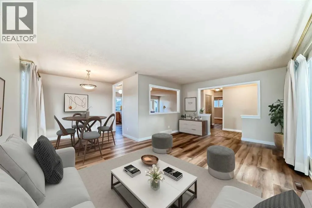 255 Parkwood Close SE