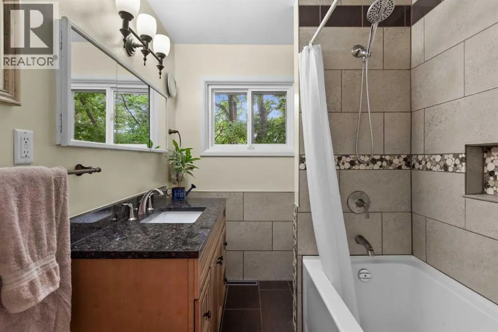 73 Cumberland Drive NW