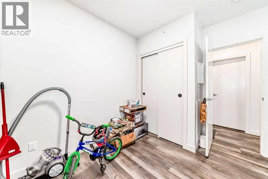 406, 1107 Gladstone Road NW