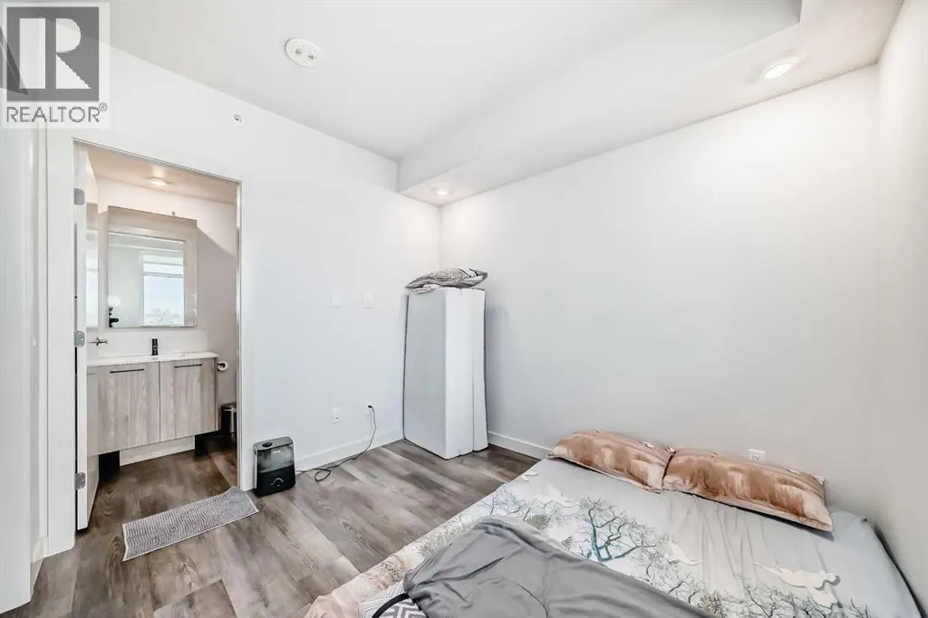 406, 1107 Gladstone Road NW