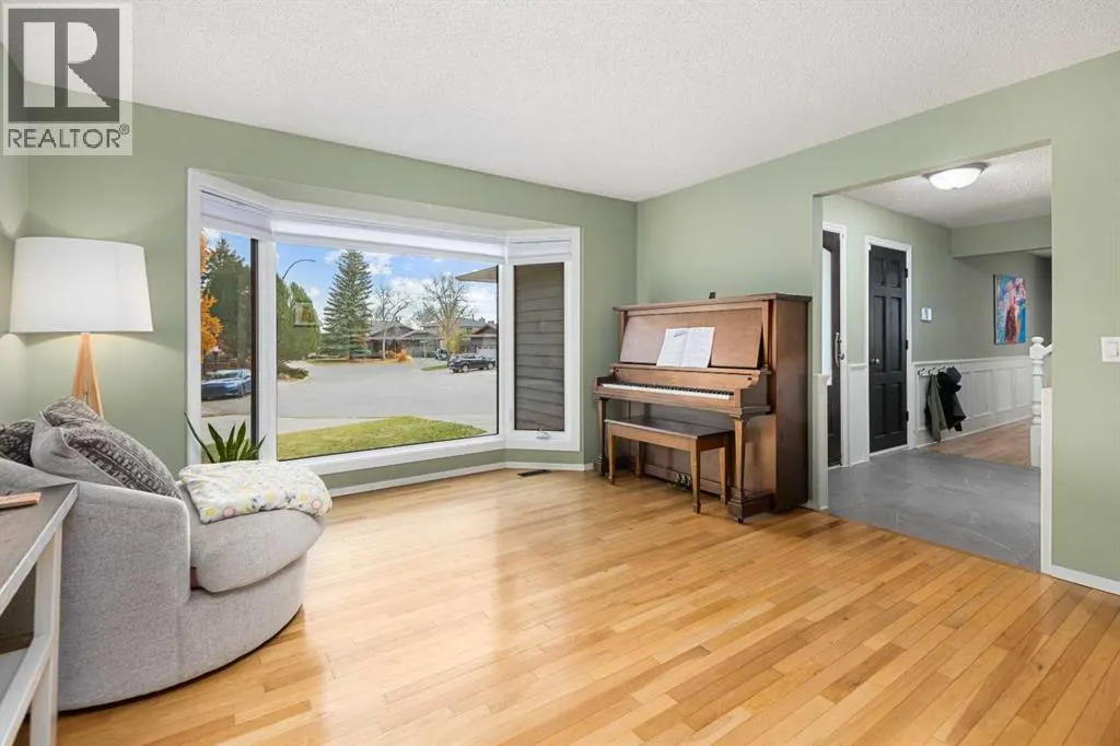 19 Deermoss Place SE