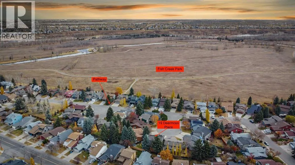 19 Deermoss Place SE