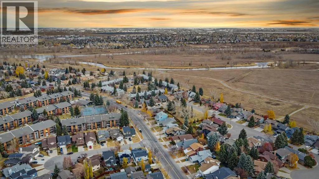 19 Deermoss Place SE