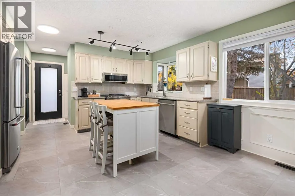 19 Deermoss Place SE