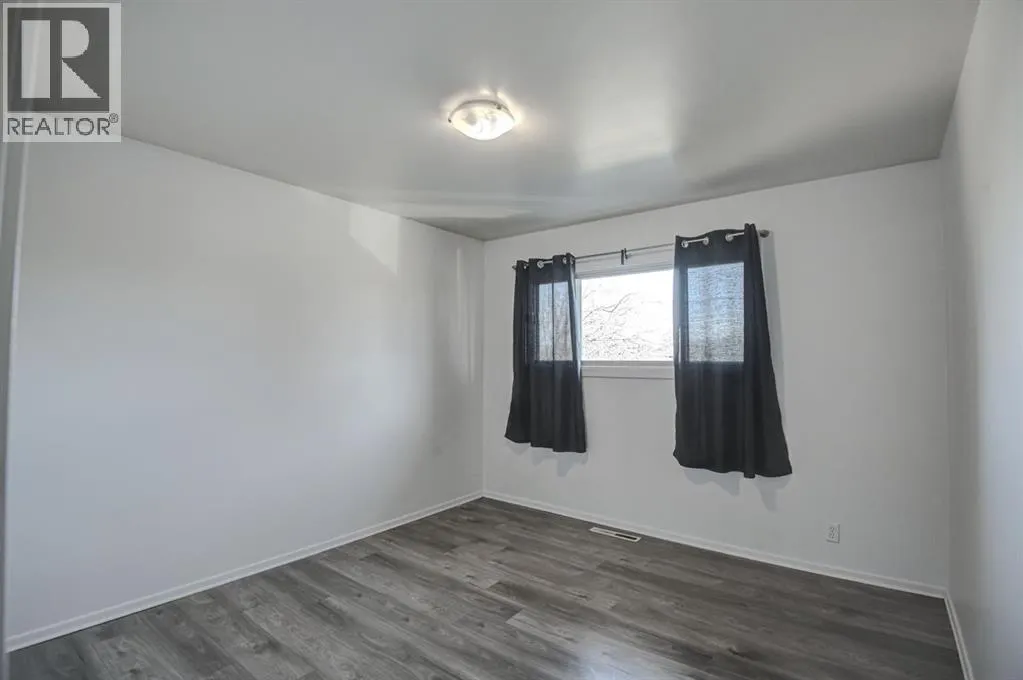 6011 Centre Street NW