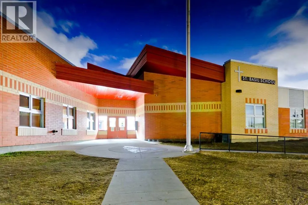 50 Tuscany Valley Rise NW