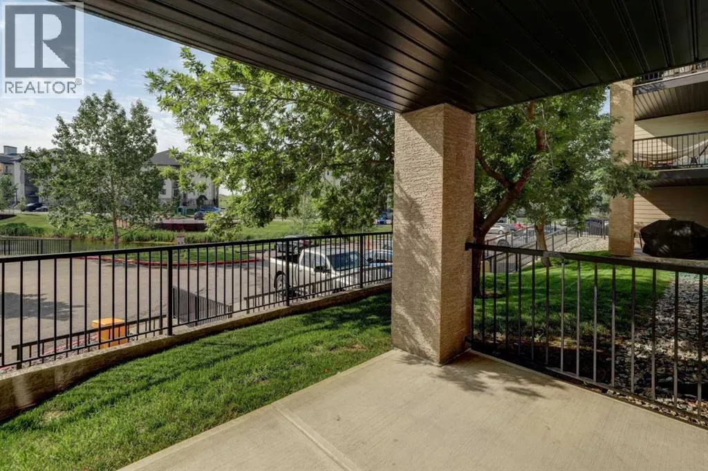 8118, 304 Mackenzie Way SW