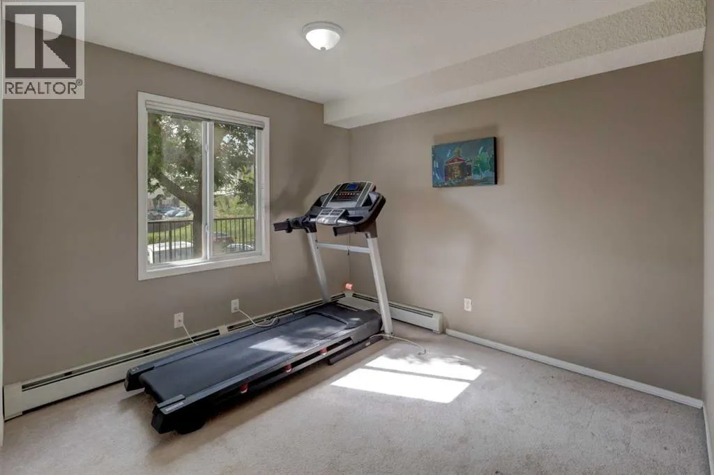 8118, 304 Mackenzie Way SW