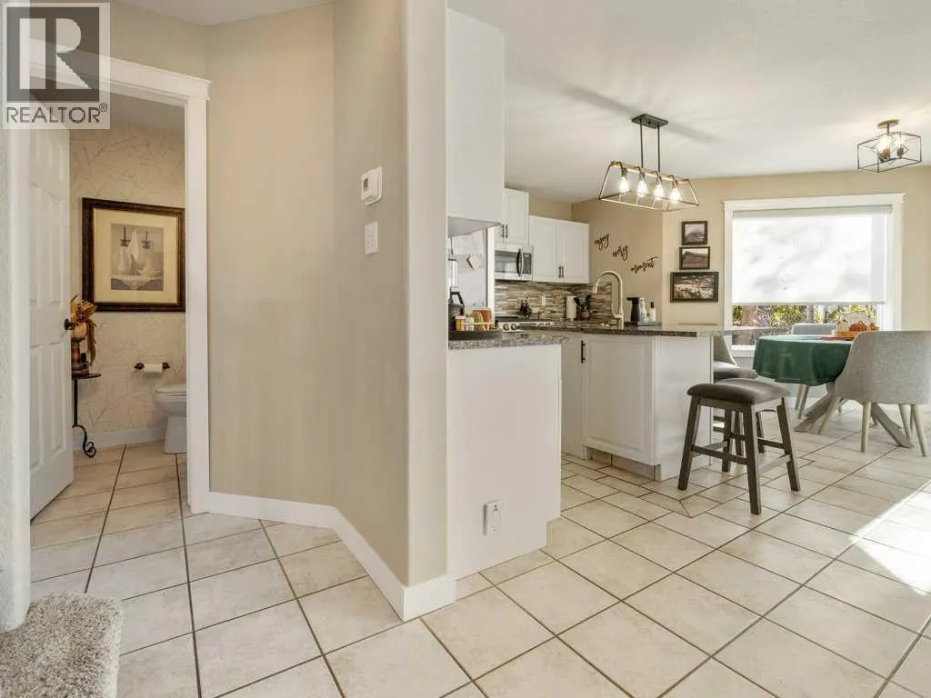 425 FAIRMOU Boulevard S