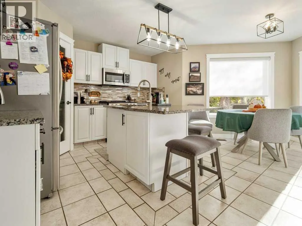 425 FAIRMOU Boulevard S