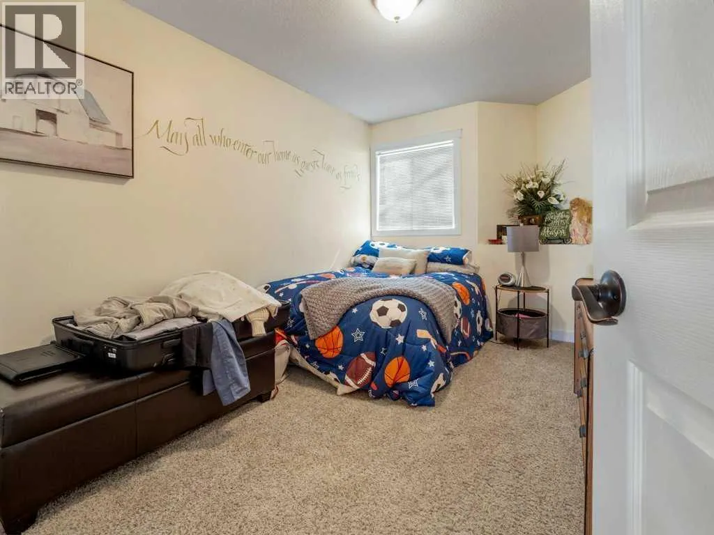 425 FAIRMOU Boulevard S