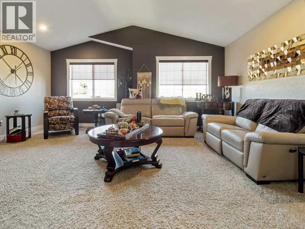 425 FAIRMOU Boulevard S