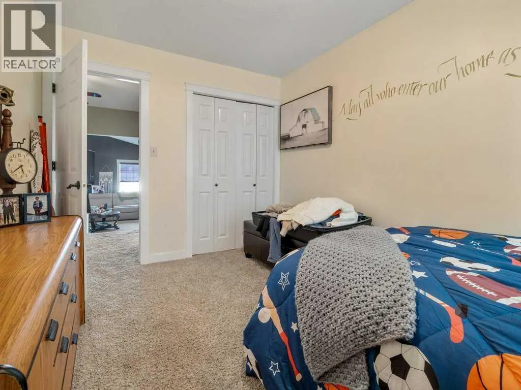 425 FAIRMOU Boulevard S