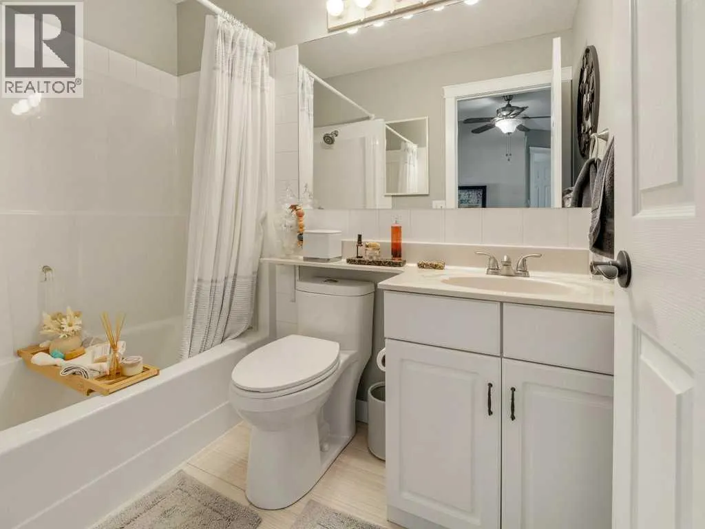 425 FAIRMOU Boulevard S