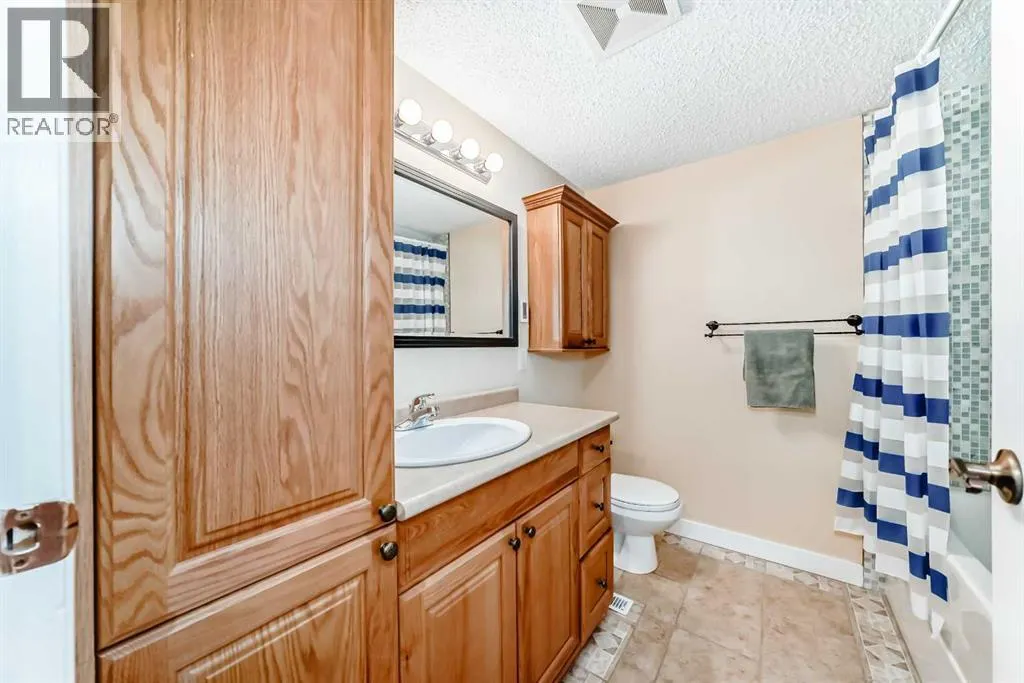 357 Point Mckay Gardens NW